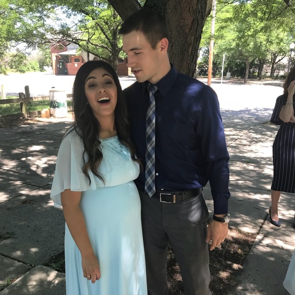 Meet your Posher, Claudia - Picture 5 of 5